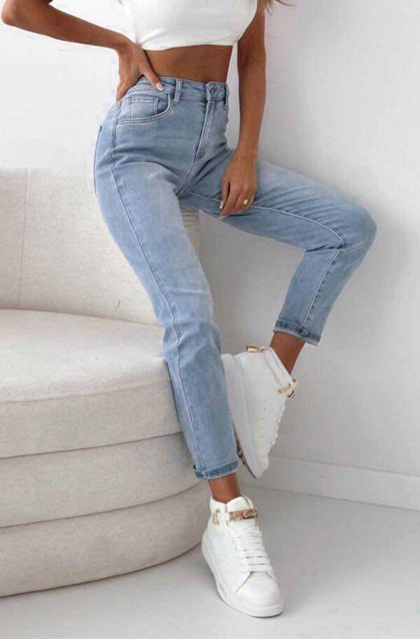 Skyla Mom Jeans
