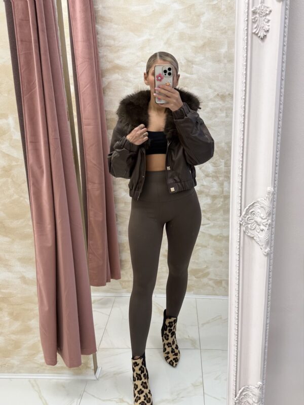 Essential Sculpt Leggings 🍫🖤🍷